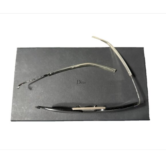 Authentic Christian Dior Sunglasses Dior Scale with broken arm main image 5